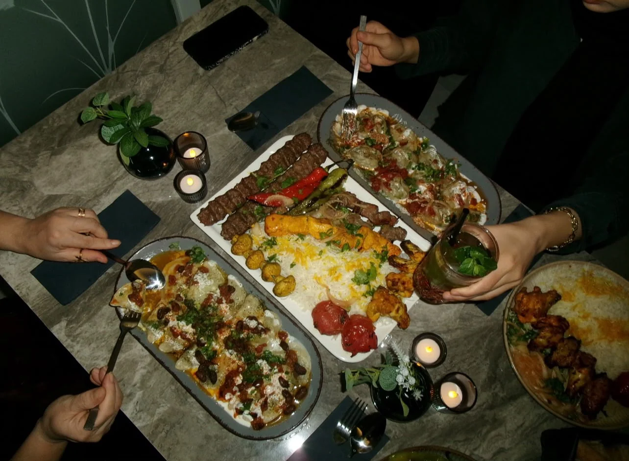 Afghanische Reisgerichte, Grillspieße und Teigtaschen zum Teilen